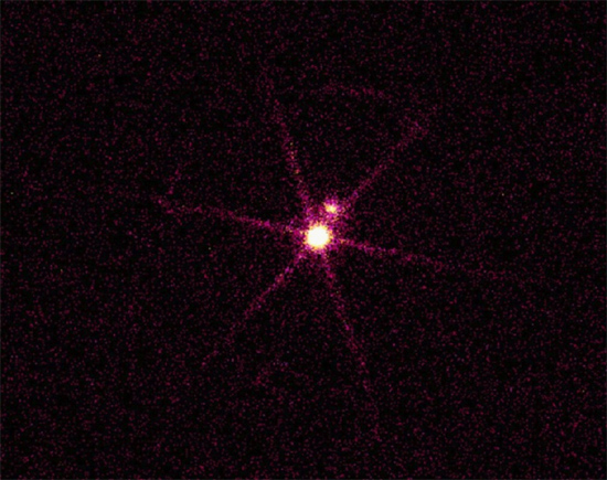 Sirius A and its white dwarf companion in X-ray light. Credit: NASA/CXC/SAO