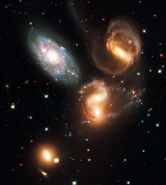 stephansquintet_hubble