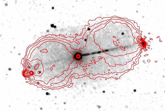 X-ray jets from the galaxy Pictoris A. Red contours show the radio emission. NASA/Chandra, Hardcastle et al.