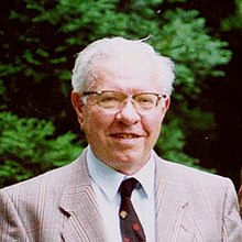 Thunderblog -- Fred_Hoyle